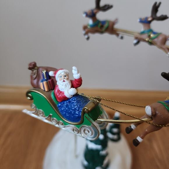 Vintage 1999 Mr. Christmas Flying Reindeer No Box Doesn't Turn On - Picture 8 of 14